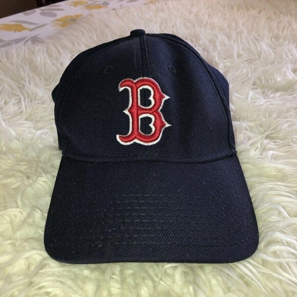 New Era BOSTON Red Sox Hat Fitted Baseball Cap Sz Sm-Med - Picture 1 of 7